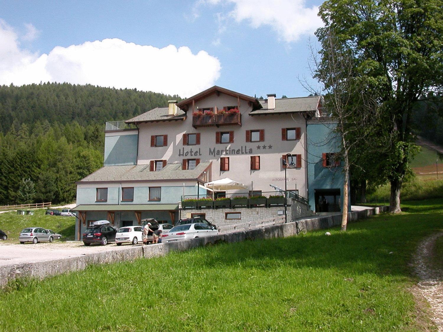 Hotel Martinella Folgaria Exteriör bild