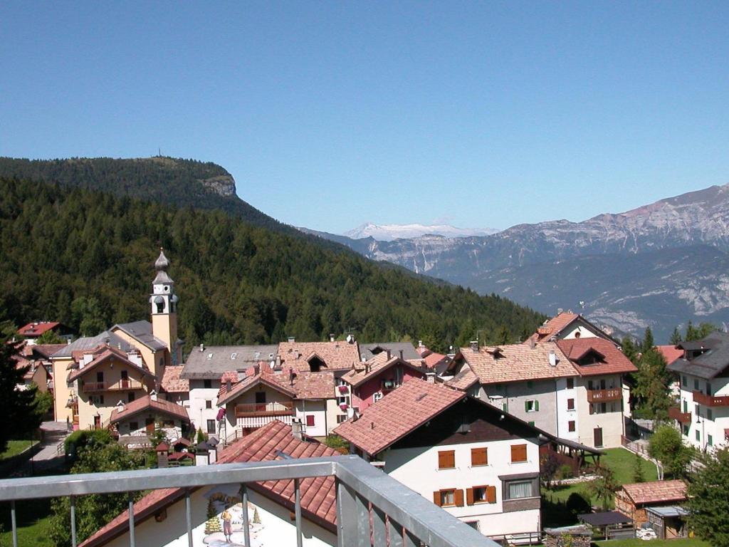 Hotel Martinella Folgaria Exteriör bild
